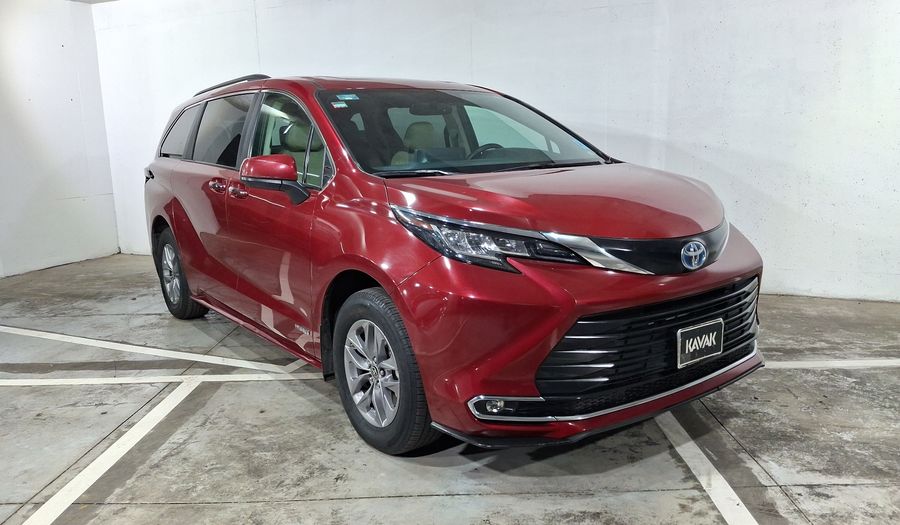 Toyota Sienna 2.5 HEV XLE PIEL AUTO Minivan 2021