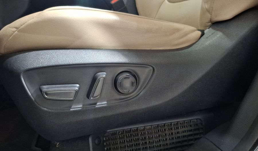 Toyota Sienna 2.5 HEV XLE PIEL AUTO Minivan 2021