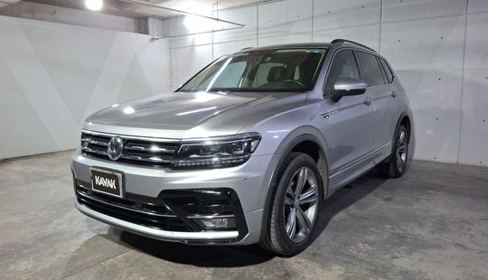 Volkswagen • Tiguan