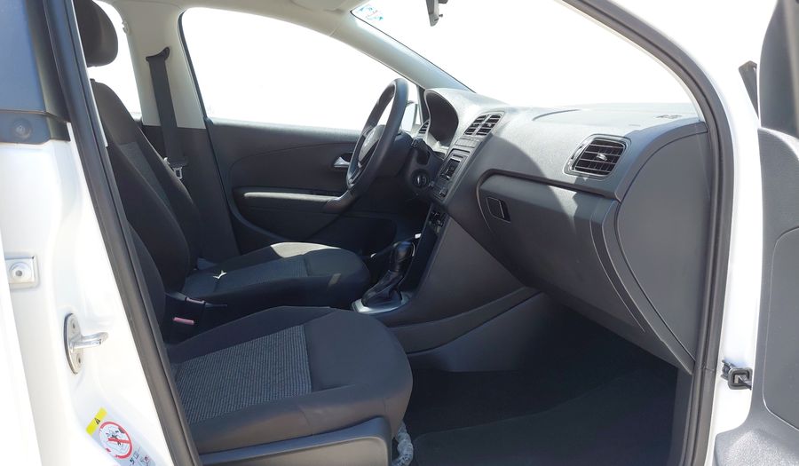 Volkswagen Polo 1.6 STARTLINE AUTO Hatchback 2022
