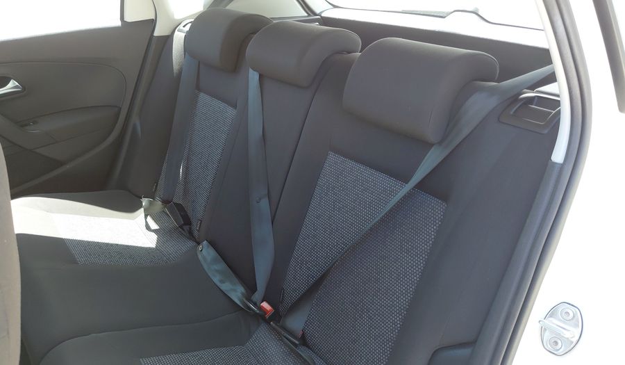Volkswagen Polo 1.6 STARTLINE AUTO Hatchback 2022