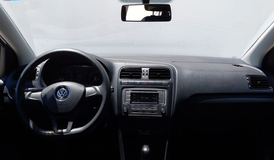 Volkswagen Polo 1.6 STARTLINE AUTO Hatchback 2022