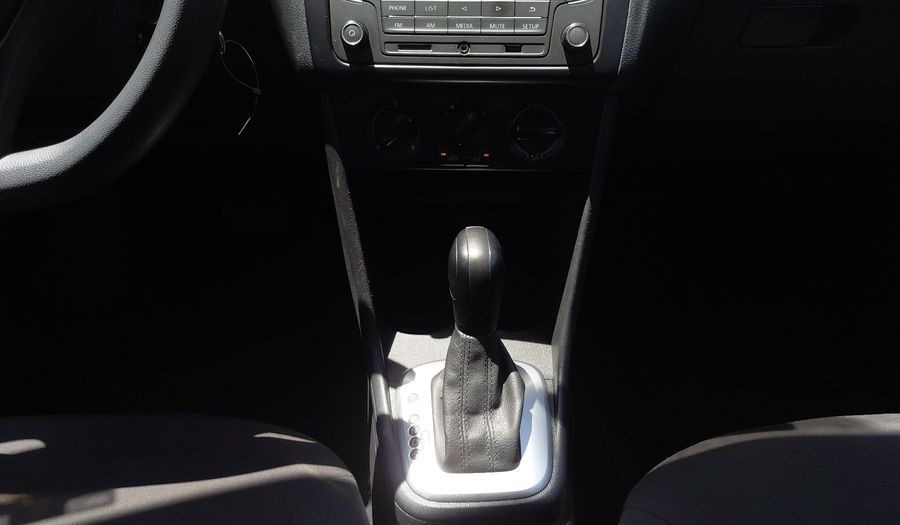 Volkswagen Polo 1.6 STARTLINE AUTO Hatchback 2022