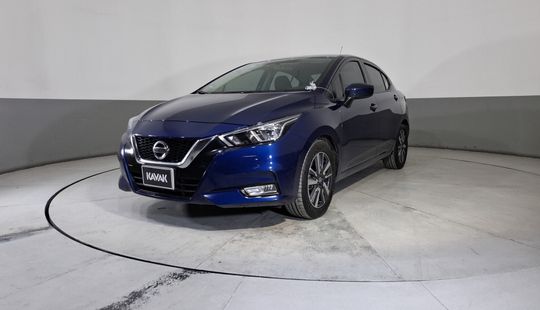 Nissan • Versa