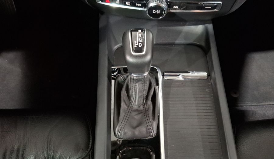 Volvo S60 2.0 T5 MOMENTUM AUTO Sedan 2021