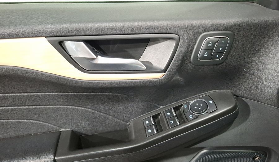 Ford Escape 2.5 HEV TITANIUM CVT Suv 2021