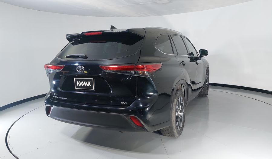 Toyota Highlander 3.5 XLE AUTO Suv 2021