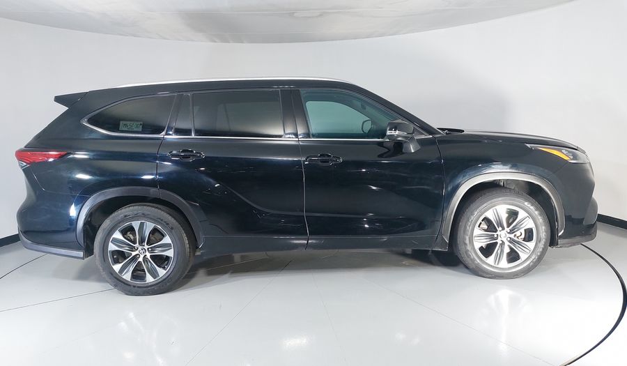 Toyota Highlander 3.5 XLE AUTO Suv 2021