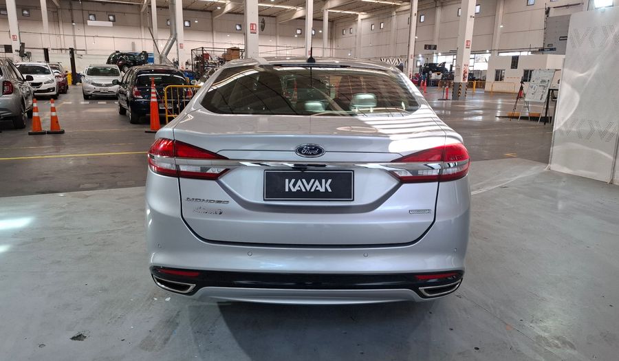 Ford Mondeo 2.0 SEL AUTO Sedan 2017