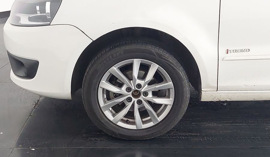 Volkswagen Fox 1.6 VHT TOTAL FLEX I-MOTION Hatchback 2014