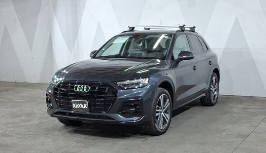 Audi • Q5