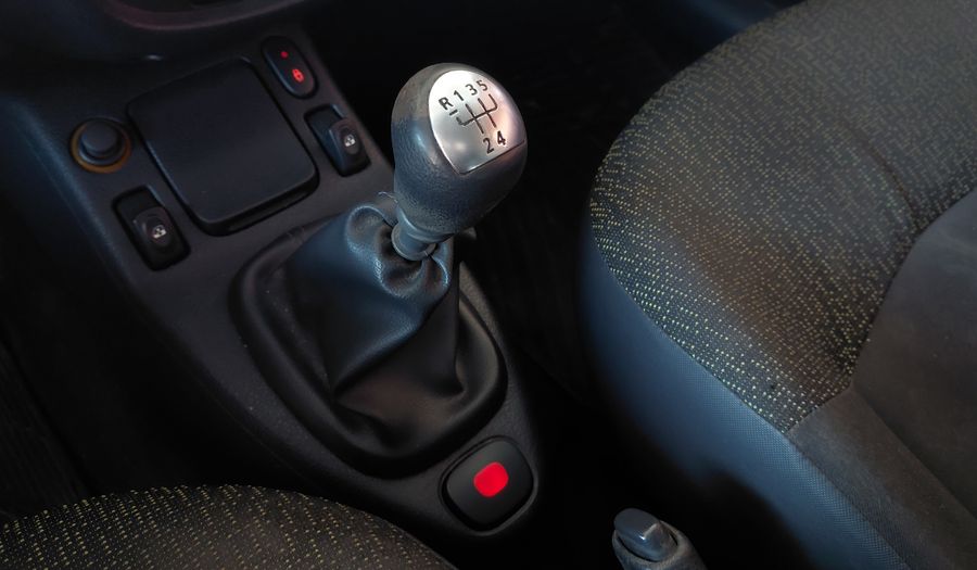 Renault Clio 1.1 CONFORT PLUS Hatchback 2014