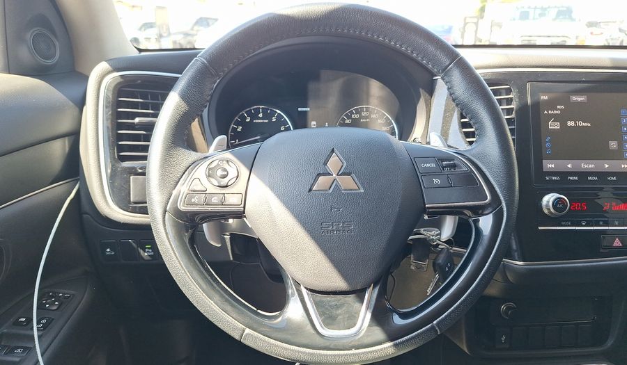 Mitsubishi Outlander 2.5 GLS AUTO 4WD Suv 2022
