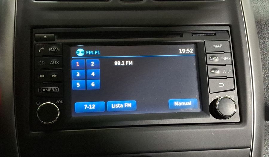 Nissan Versa 1.6 EXCLUSIVE TA AC Sedan 2015
