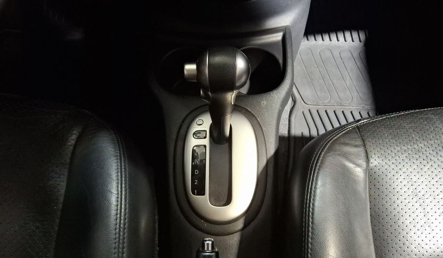 Nissan Versa 1.6 EXCLUSIVE TA AC Sedan 2015