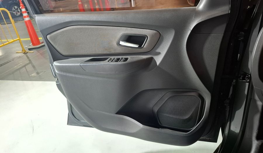 Chevrolet Spin 1.8 LTZ 5S Hatchback 2016