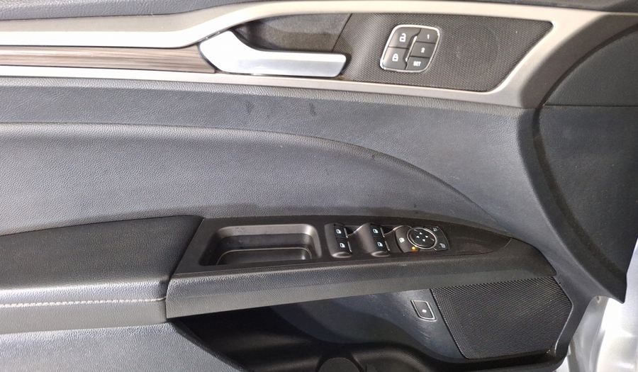 Ford Fusion 2.0 SEL HYBRIDO AT Sedan 2020