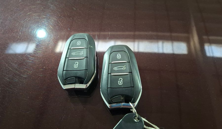Citroen C4 Lounge 1.6 THP SHINE AT AM19 Sedan 2018