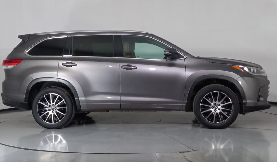 Toyota Highlander 3.5 LIMITED PANORAMA ROOF AT Suv 2018