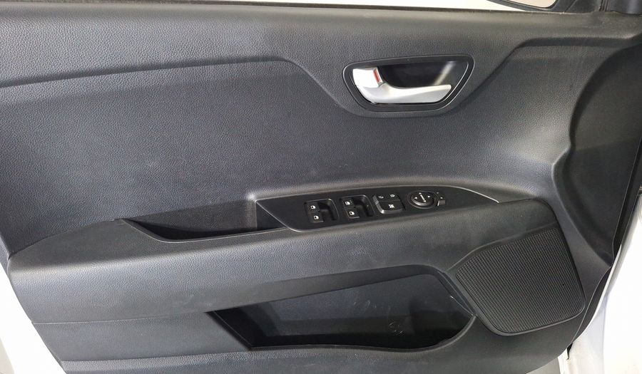 Kia Rio 1.6 L AUTO Sedan 2020