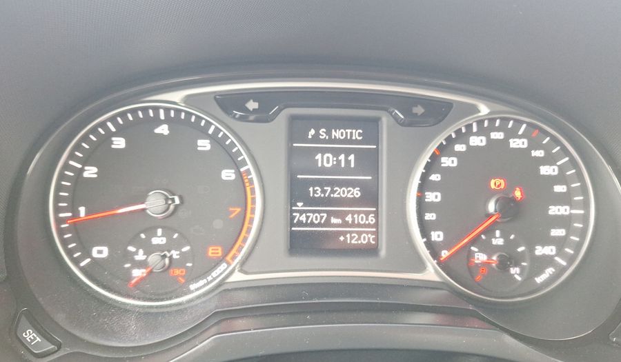 Audi A1 1.2 TFSI ATTRACTION Hatchback 2014