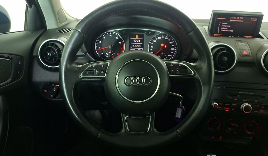 Audi A1 1.2 TFSI ATTRACTION Hatchback 2014