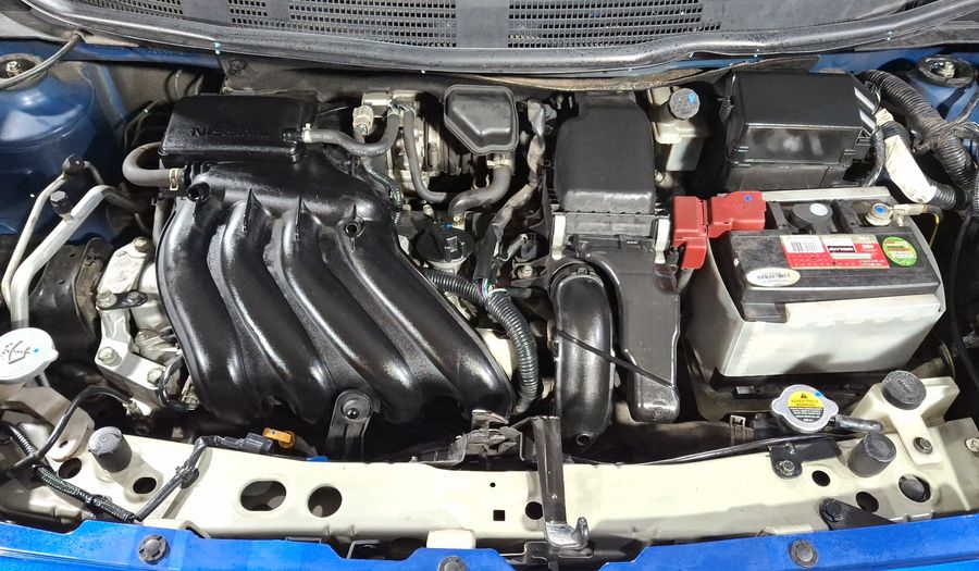 Nissan March 1.6 ADVANCE MT Hatchback 2013