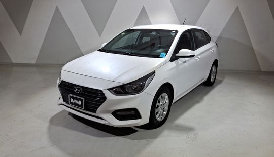 Hyundai • Accent