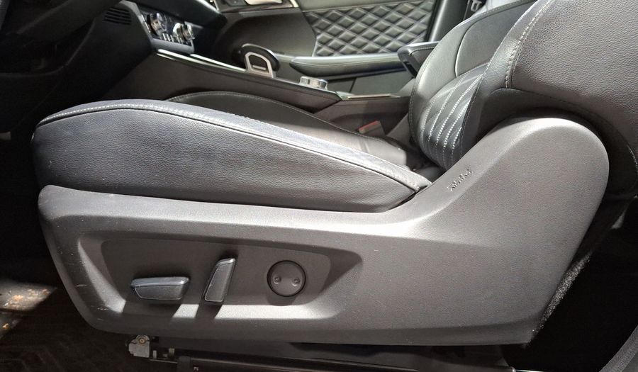 Mitsubishi Outlander 2.4 PHEV LIMITED AUTO 4WD Suv 2023