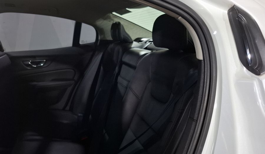 Volvo S60 2.0 T5 IGNITE AUTO 4WD Sedan 2020