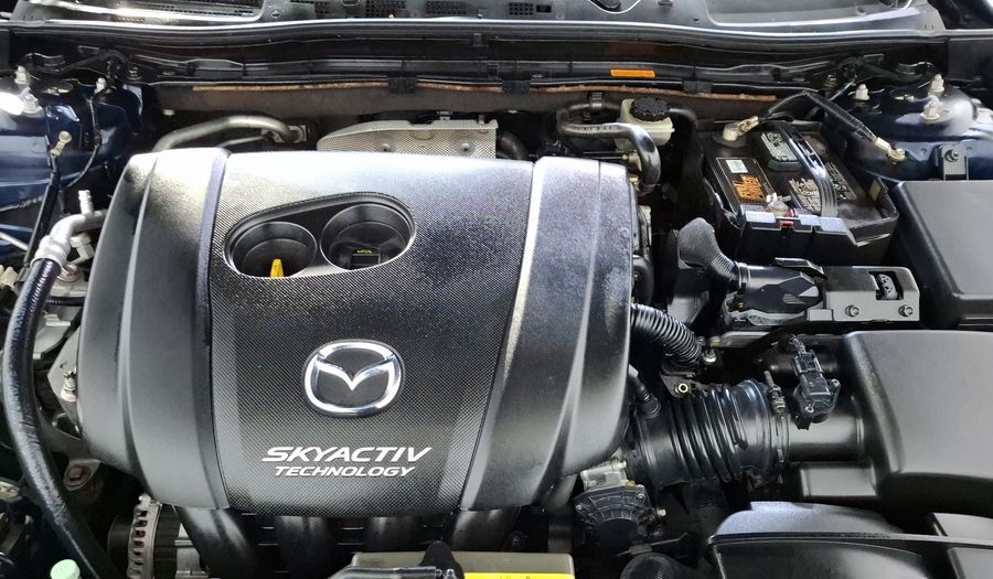 Mazda 3 2.5 SEDÁN S TA Sedan 2014