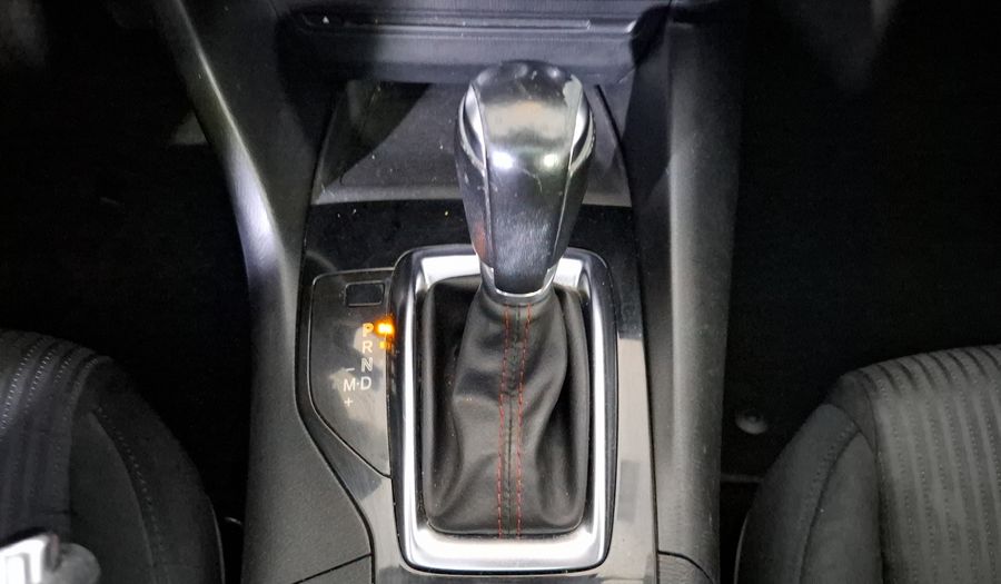 Mazda 3 2.5 SEDÁN S TA Sedan 2014