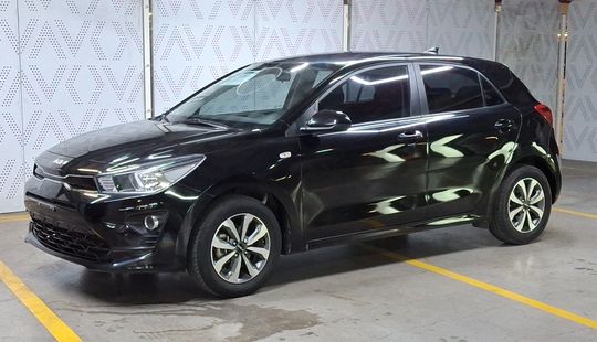 Kia • Rio
