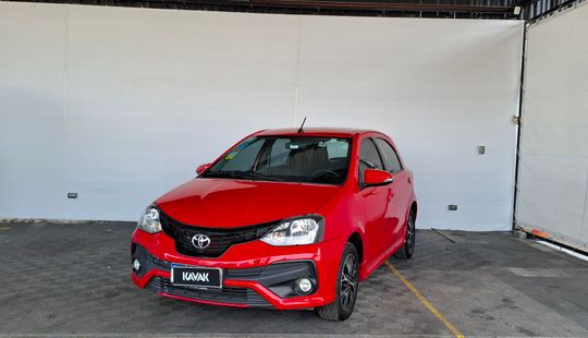 Toyota • Etios