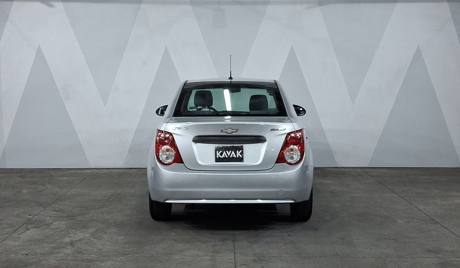 Chevrolet Sonic 1.6 MT A LS Sedan 2015