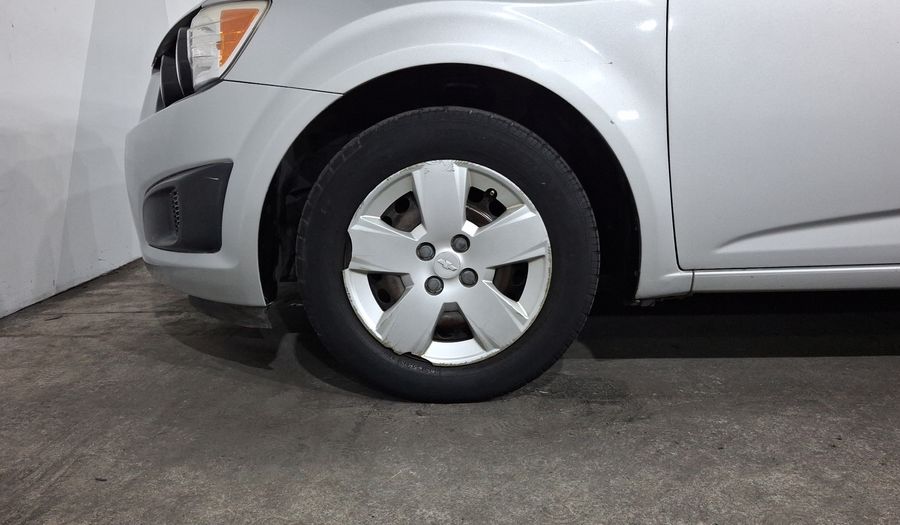 Chevrolet Sonic 1.6 MT A LS Sedan 2015