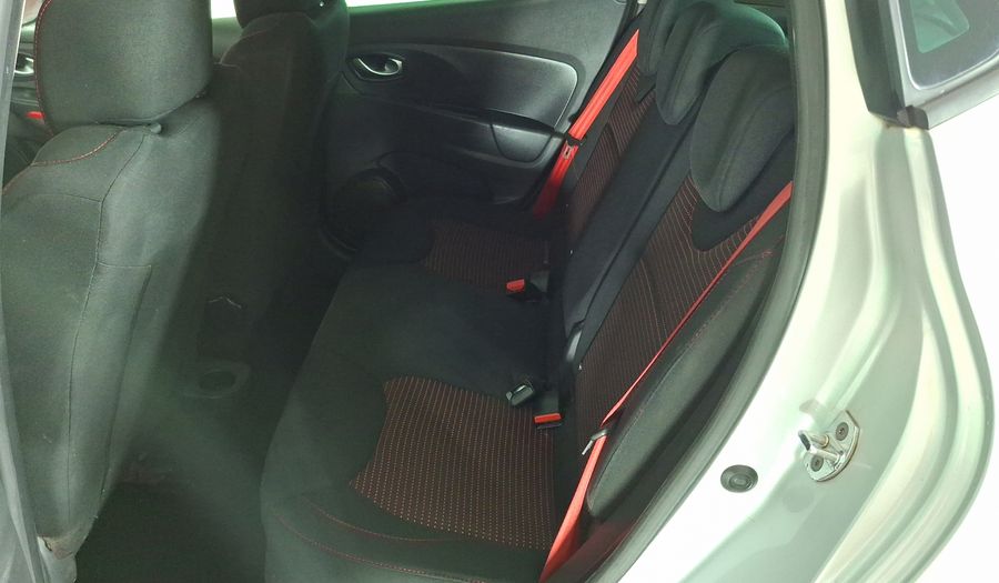 Renault Clio 1.6 RS 200 EDC Hatchback 2016