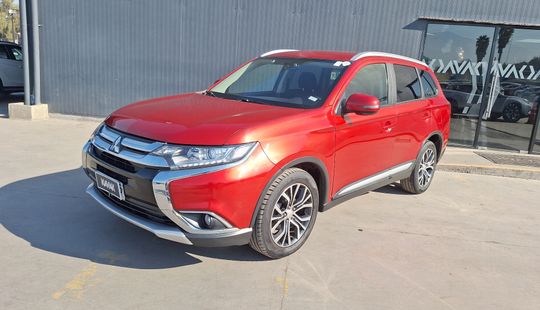Mitsubishi • Outlander