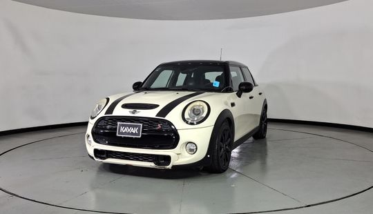 Mini • Cooper S