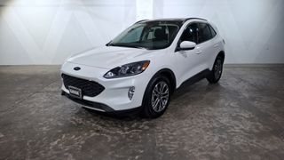 Ford • Escape
