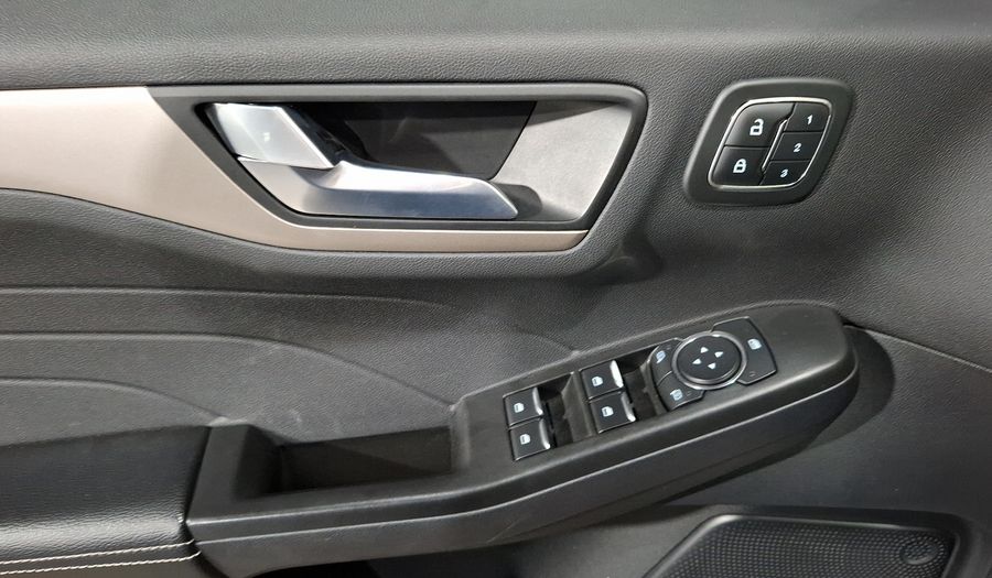 Ford Escape 2.5 HEV SEL LIMITED CVT Suv 2022