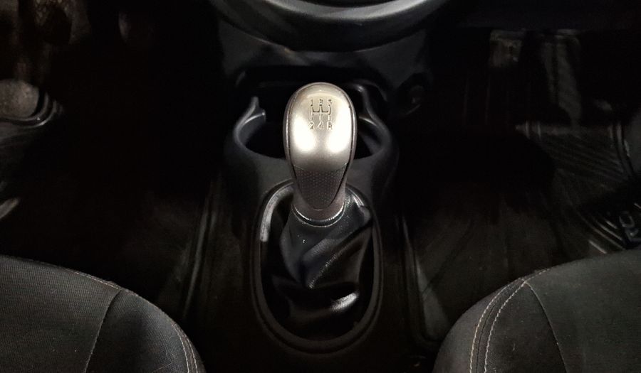 Nissan March 1.6 ADVANCE Hatchback 2024