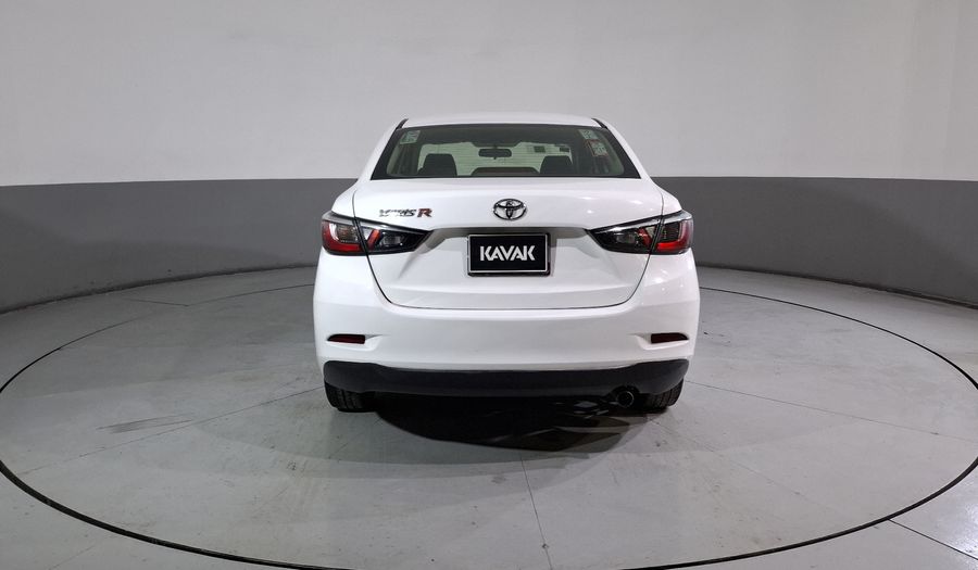 Toyota Yaris 1.5 R MID MT Sedan 2016