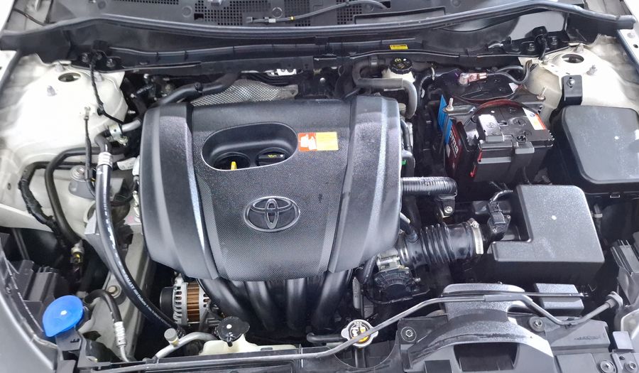 Toyota Yaris 1.5 R MID MT Sedan 2016