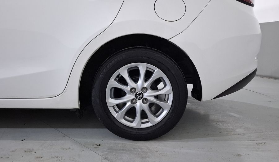 Toyota Yaris 1.5 R MID MT Sedan 2016