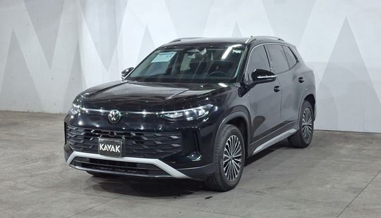 Volkswagen • Tiguan