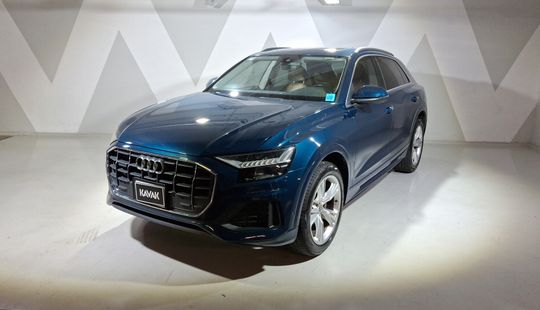Audi • Q8