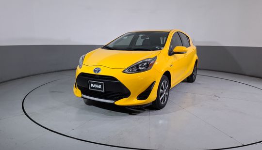 Toyota • Prius C