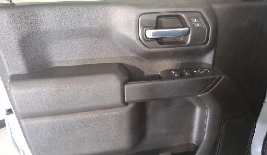 Chevrolet Silverado 1500 2.7 SILVERADO WT CREW CAB E AUTO Pickup 2023