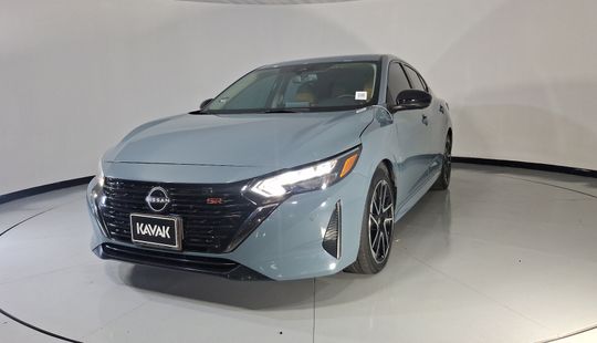 Nissan • Sentra